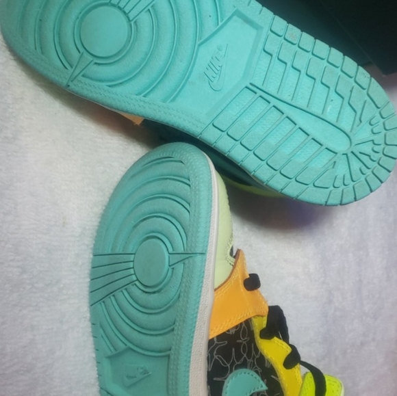 Jordan's 10c - Picture 2 of 5